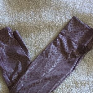 Zyia Leopard Lavender Leggings 8-10